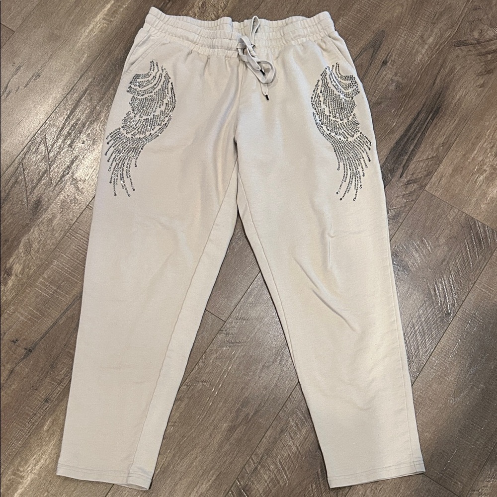 VOCAL RHINESTONE ANGEL WING PANTS SIZE LARGE